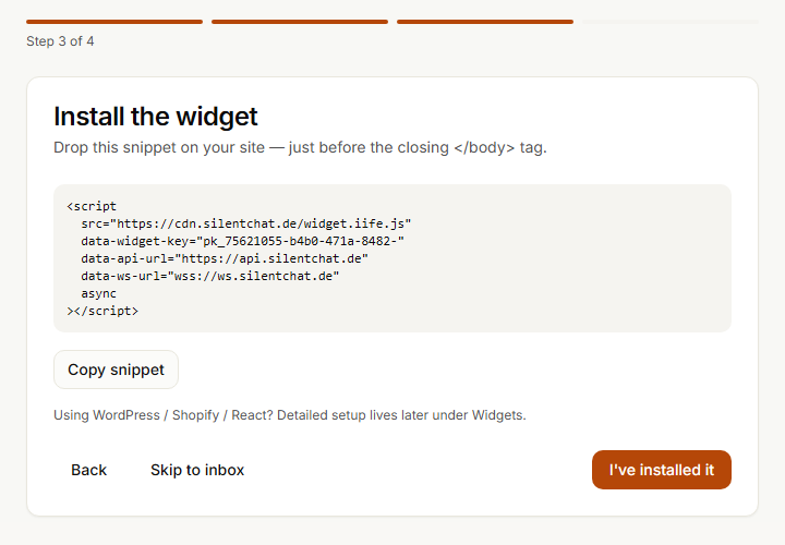 Setup assistant, step 3 of 4: install snippet with widget key and a “Copy snippet” button